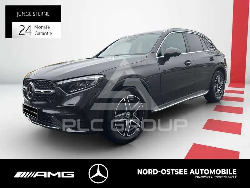 2025 Mercedes Benz GLC 300