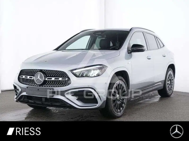 2025 Mercedes Benz GLA 250