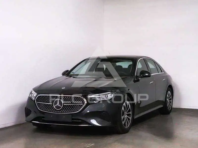 2025 Mercedes Benz E 200