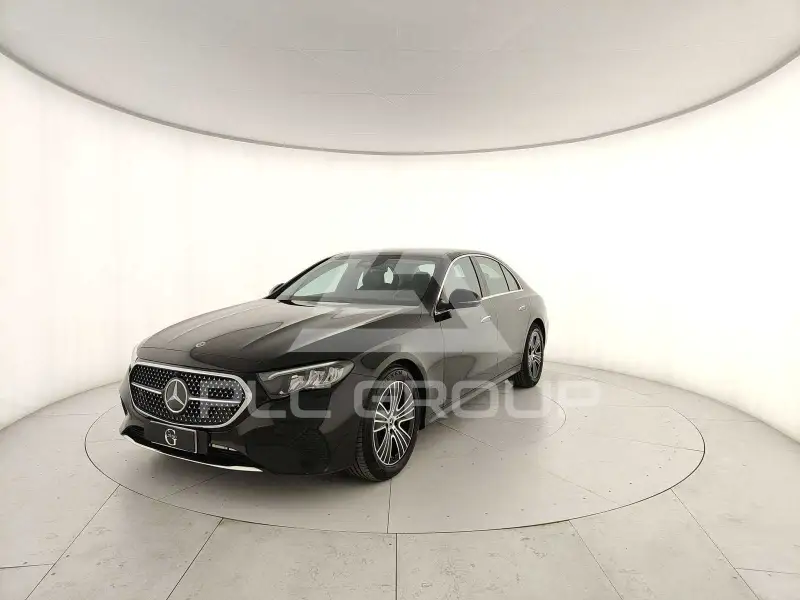 2025 Mercedes Benz E 200