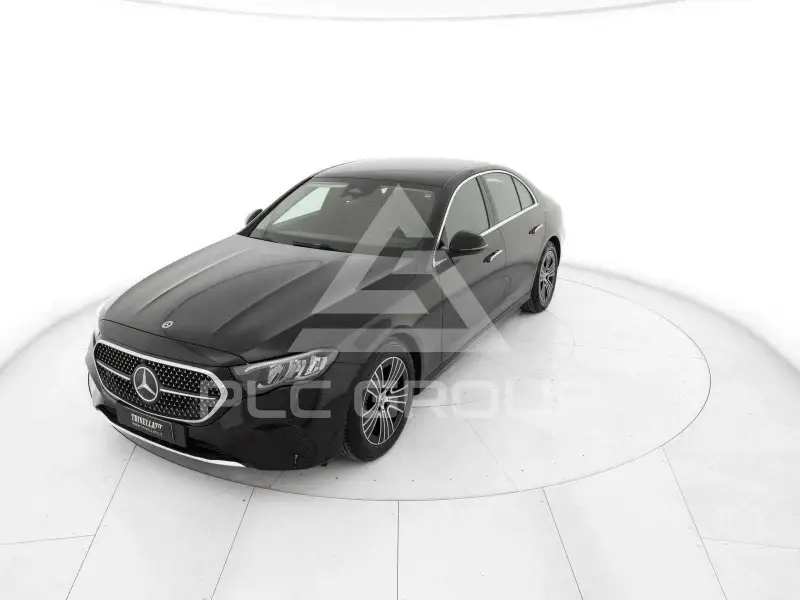 2025 Mercedes Benz E 200