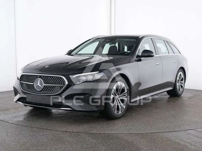2025 Mercedes Benz E 200