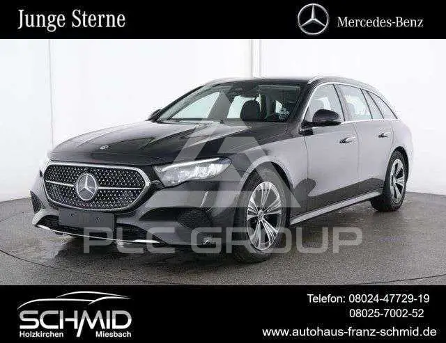 2025 Mercedes Benz E 200