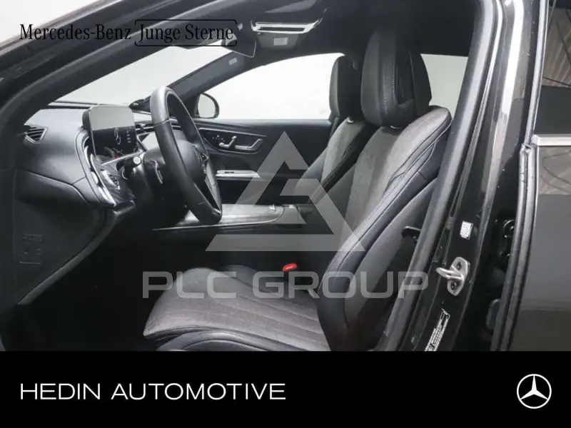 2025 Mercedes Benz E 220
