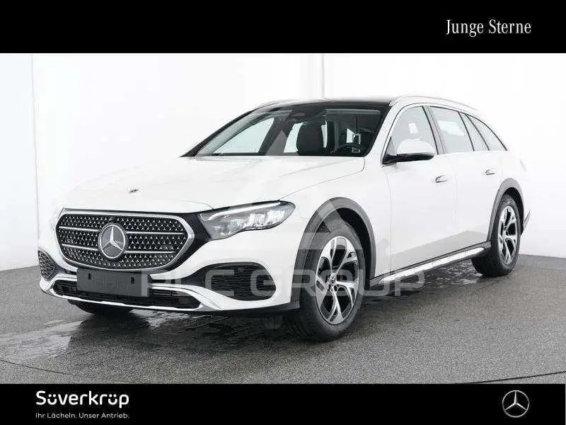 2025 Mercedes Benz E 220