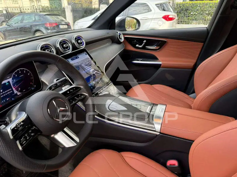 2025 Mercedes Benz GLC 200