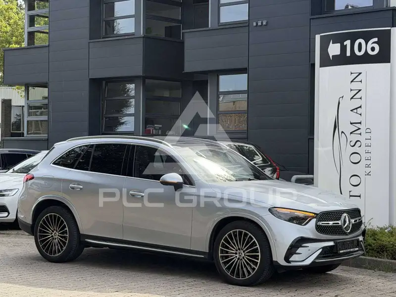 2025 Mercedes Benz GLC 200