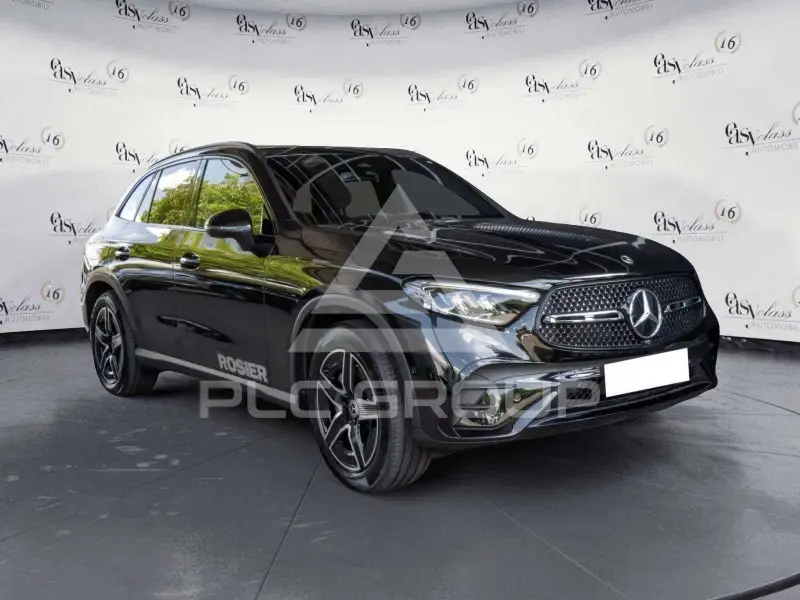 2025 Mercedes Benz GLC 200