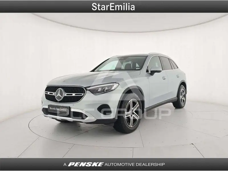 2025 Mercedes Benz GLC 200