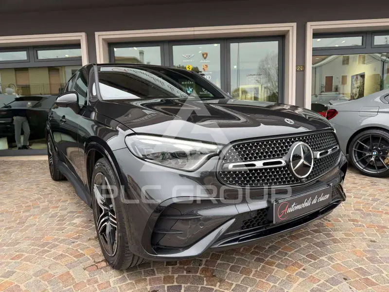2025 Mercedes Benz GLC 200