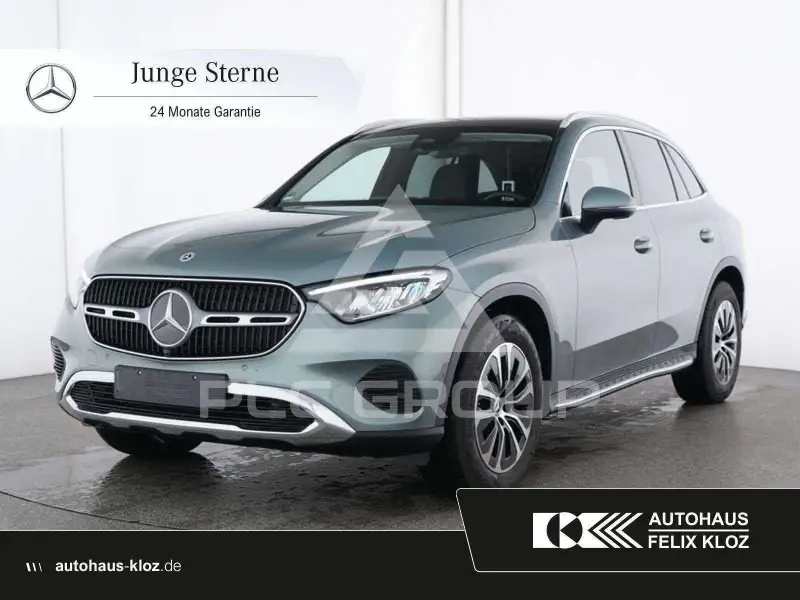 2025 Mercedes Benz GLC 200