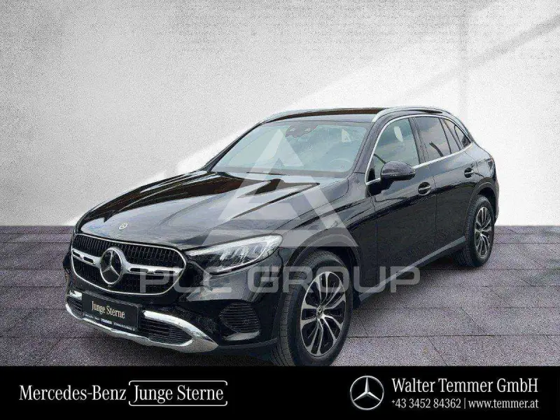2025 Mercedes Benz GLC 200