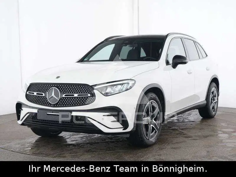 2025 Mercedes Benz GLC 200
