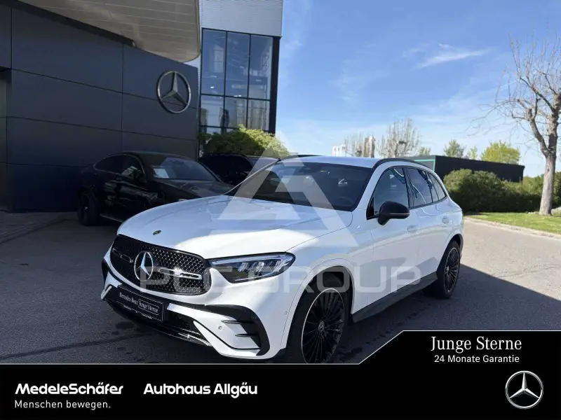 2025 Mercedes Benz GLC 200