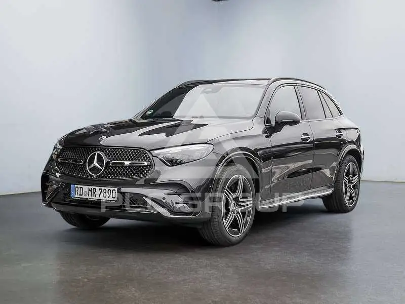 2025 Mercedes Benz GLC 200