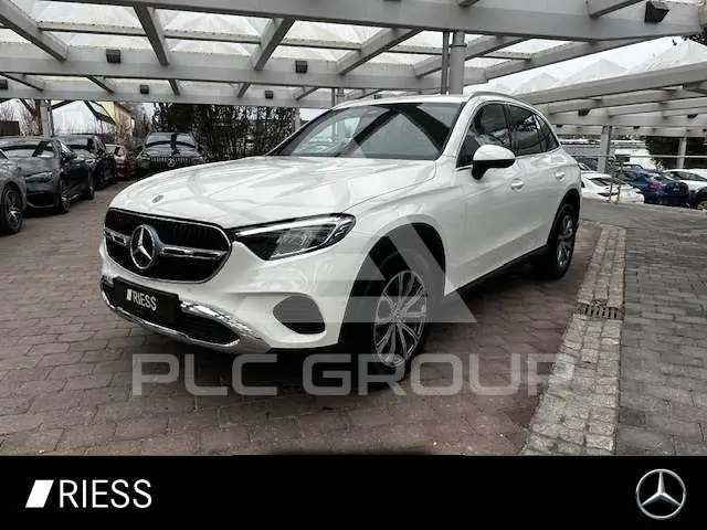 2025 Mercedes Benz GLC 200