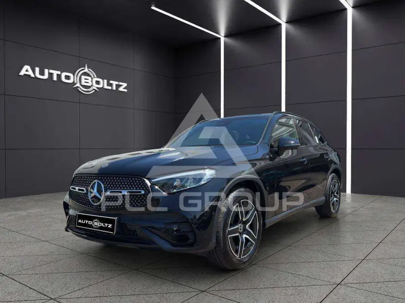 2025 Mercedes Benz GLC 200