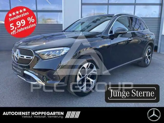 2025 Mercedes Benz GLC 200