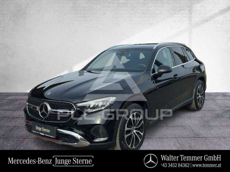 2025 Mercedes Benz GLC 200