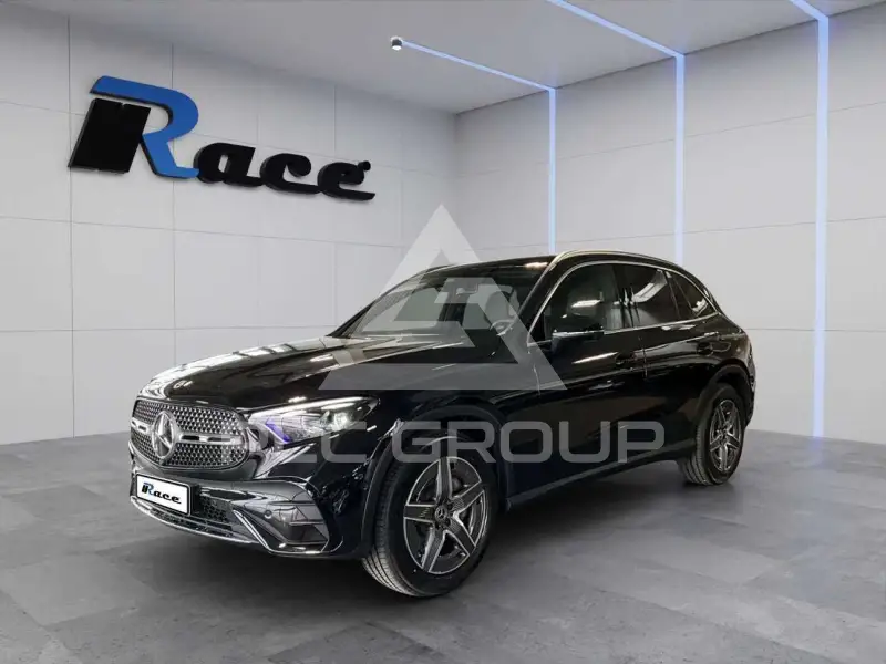 2025 Mercedes Benz GLC 220