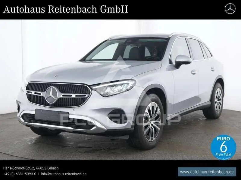 2025 Mercedes Benz GLC 200