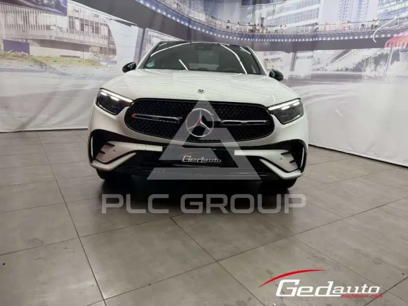 2025 Mercedes Benz GLC 200