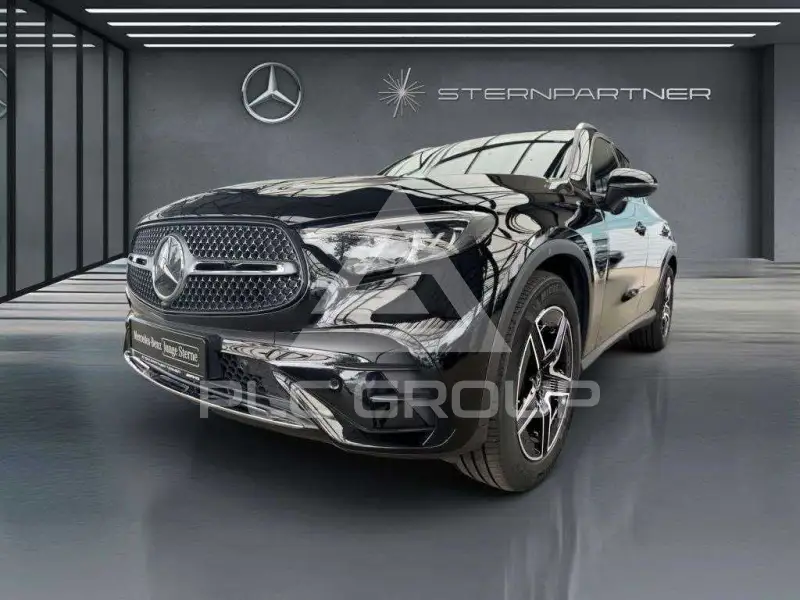 2025 Mercedes Benz GLC 200