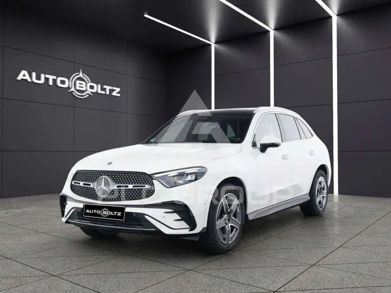 2025 Mercedes Benz GLC 200
