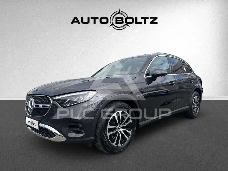 2025 Mercedes Benz GLC 200