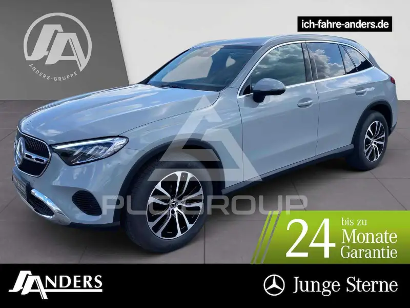 2025 Mercedes Benz GLC 200