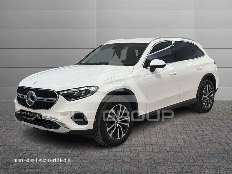 2025 Mercedes Benz GLC 200
