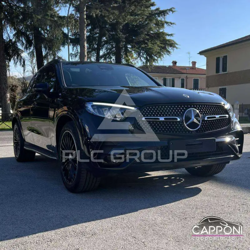 2025 Mercedes Benz GLC 200