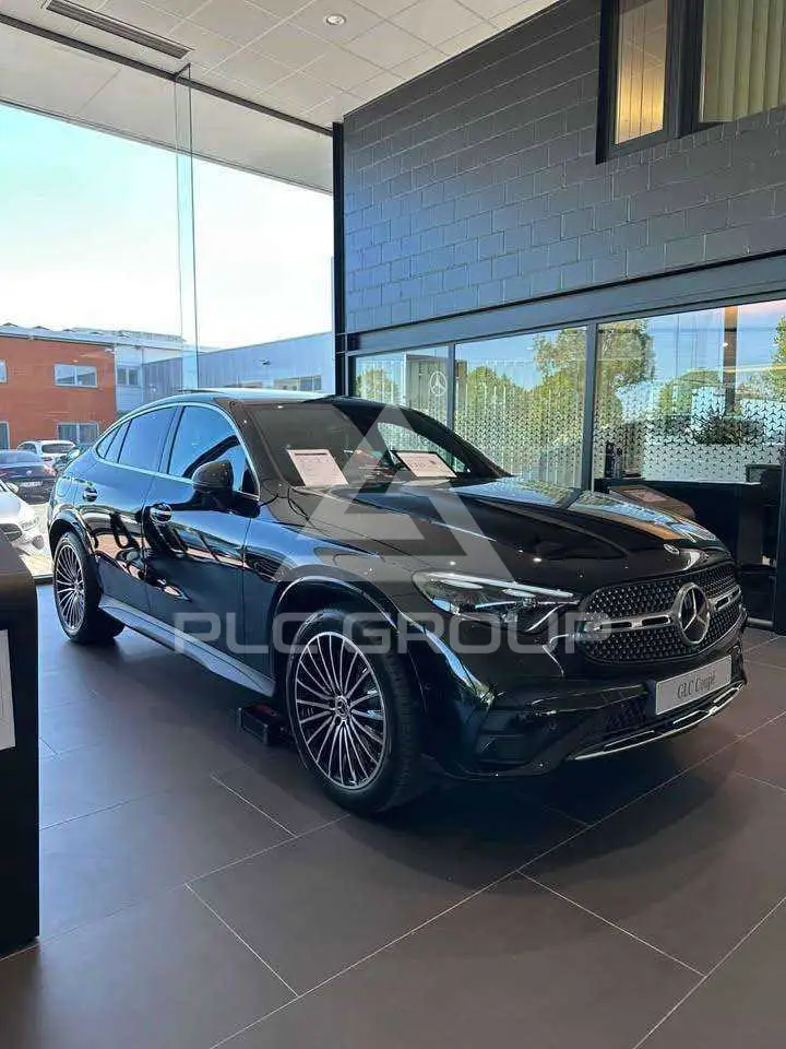 2025 Mercedes Benz GLC 200