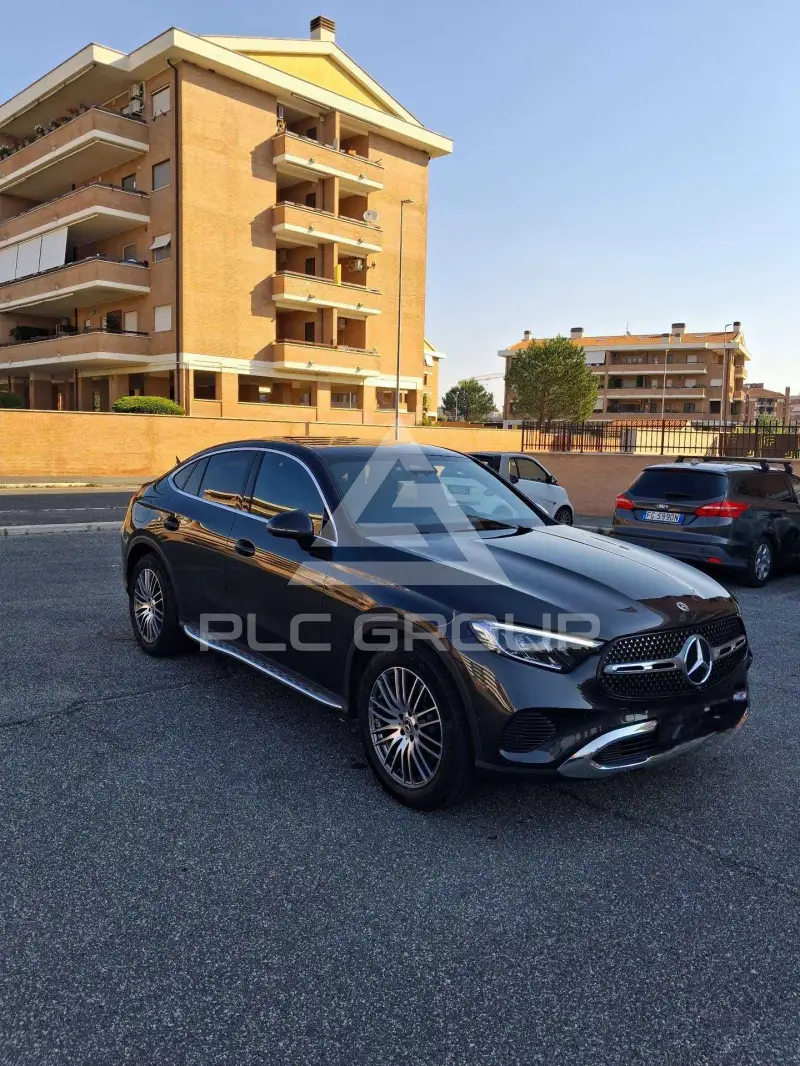 2025 Mercedes Benz GLC 200