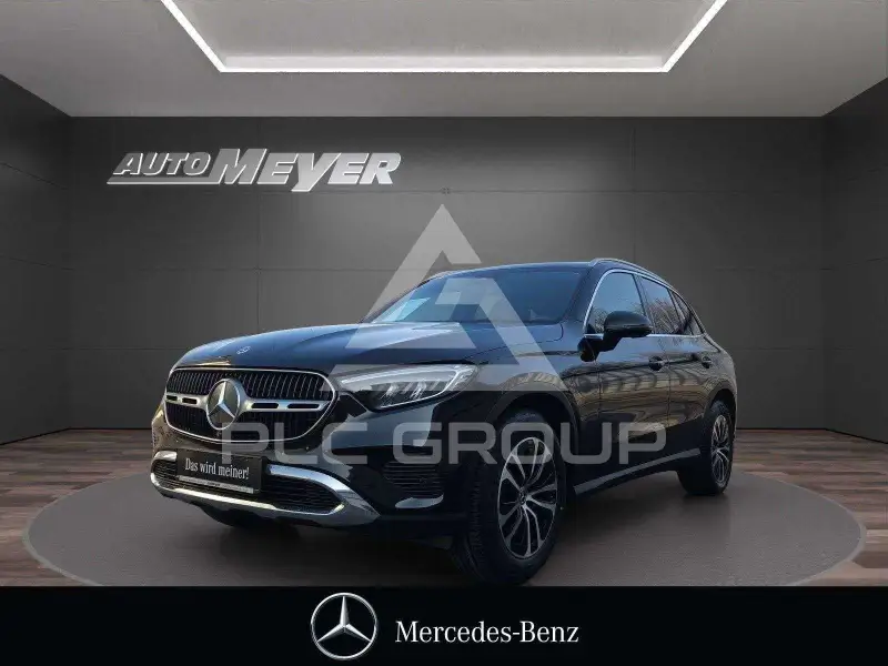 2025 Mercedes Benz GLC 200
