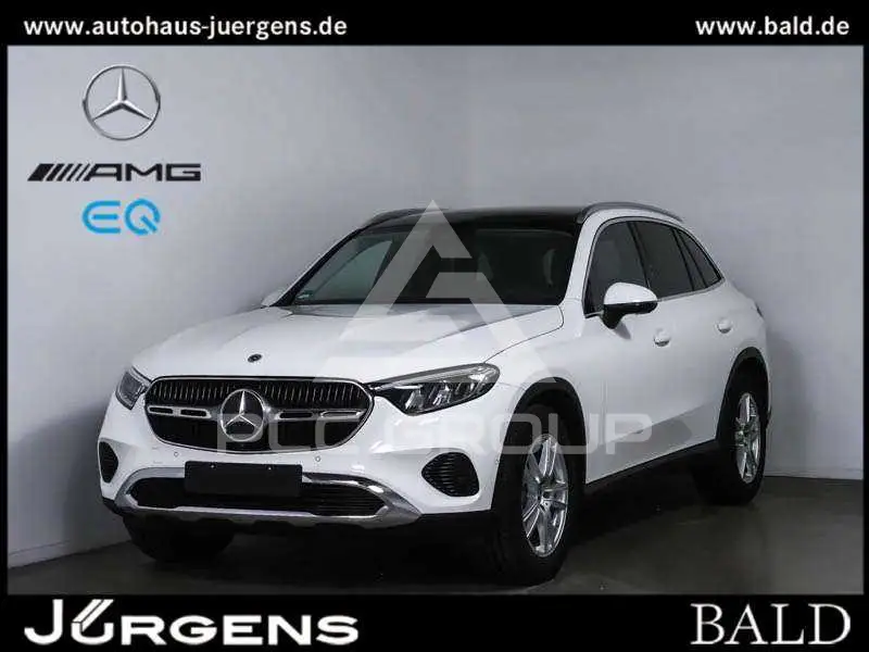 2025 Mercedes Benz GLC 200