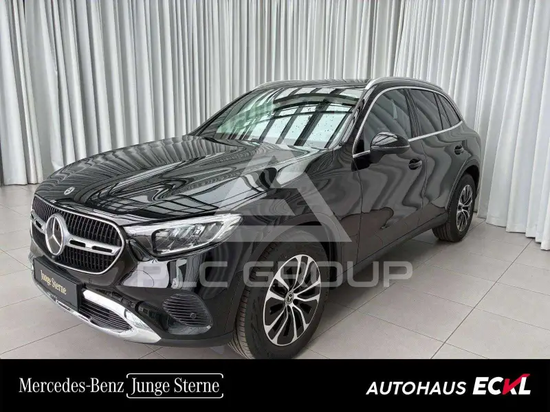 2025 Mercedes Benz GLC 200
