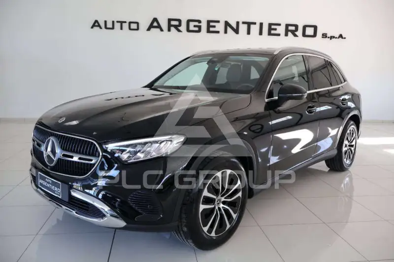 2025 Mercedes Benz GLC 200