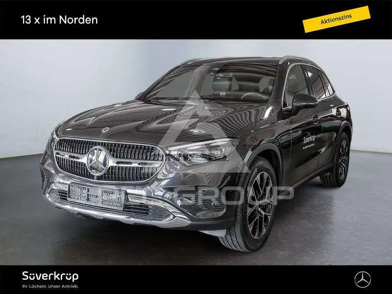 2025 Mercedes Benz GLC 200