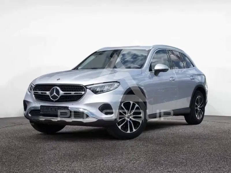 2025 Mercedes Benz GLC 200