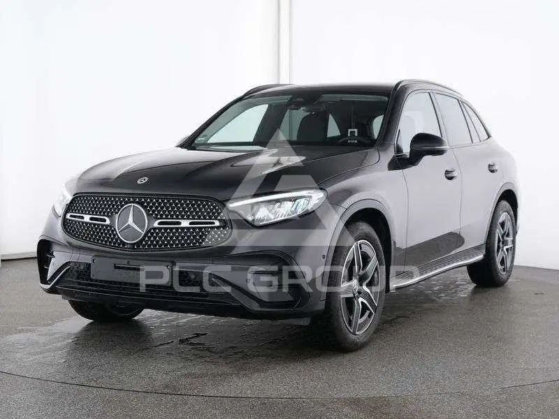2025 Mercedes Benz GLC 200