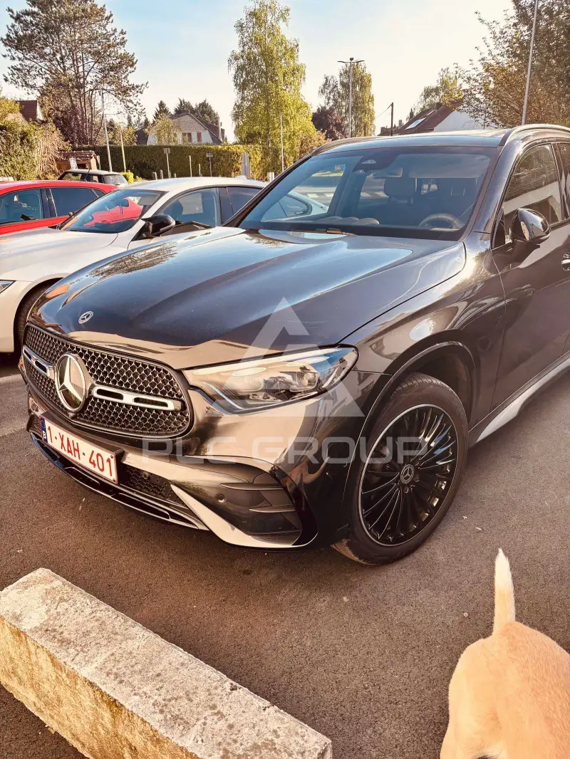 2025 Mercedes Benz GLC 200
