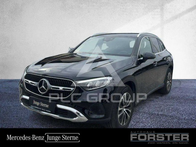 2025 Mercedes Benz GLC 200