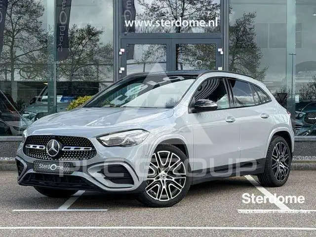 2025 Mercedes Benz GLA 200