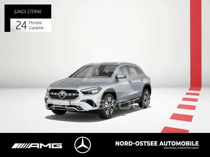 2025 Mercedes Benz GLA 200