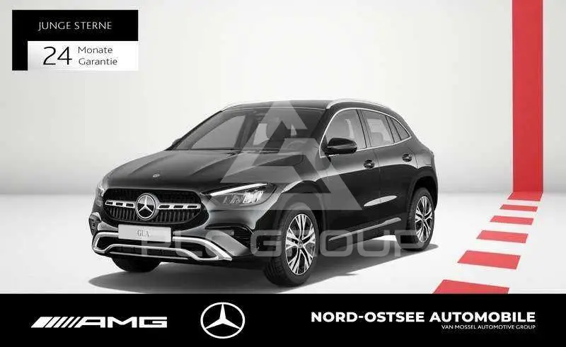 2025 Mercedes Benz GLA 200