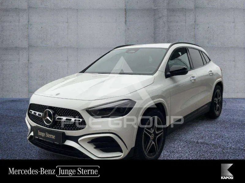 2025 Mercedes Benz GLA 200