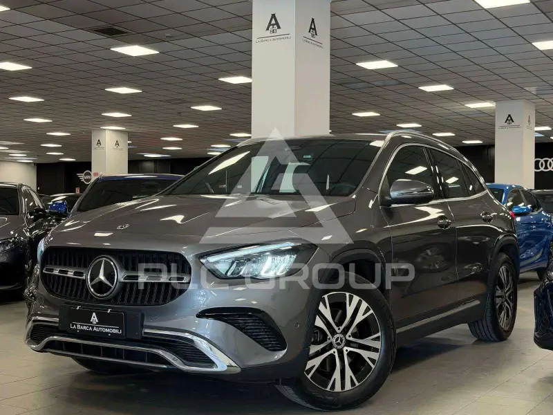 2025 Mercedes Benz GLA 200