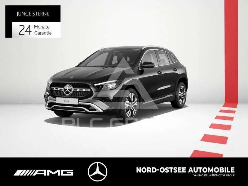 2025 Mercedes Benz GLA 200