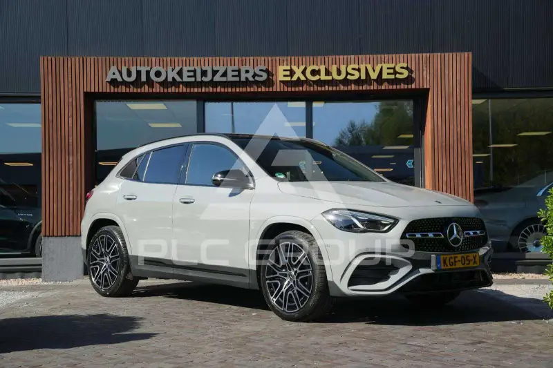 2025 Mercedes Benz GLA 200